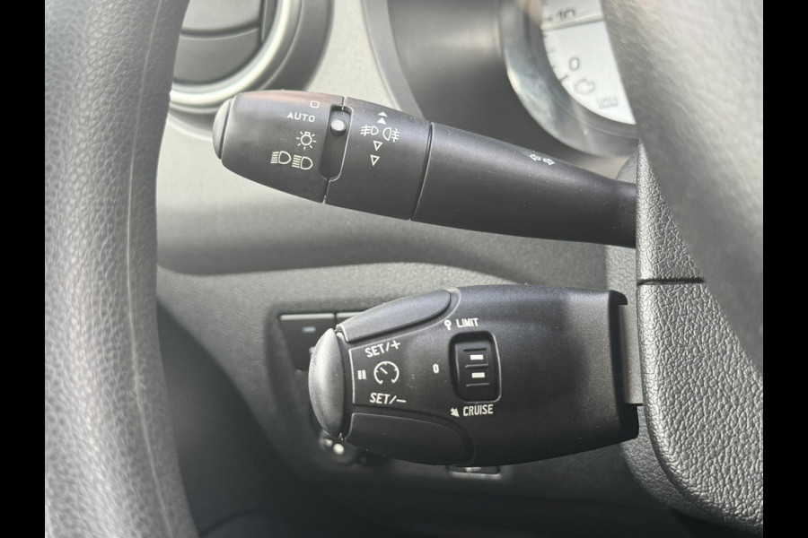 Peugeot Partner Tepee 1.2 PureTech Active Nieuwe distributie 5 Persoons Airco Cruise Trekhaak