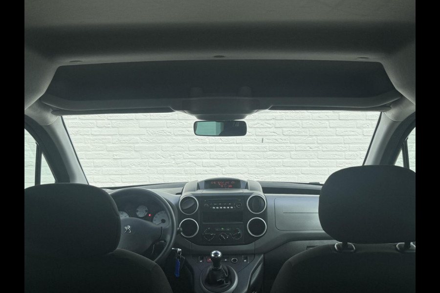 Peugeot Partner Tepee 1.2 PureTech Active Nieuwe distributie 5 Persoons Airco Cruise Trekhaak
