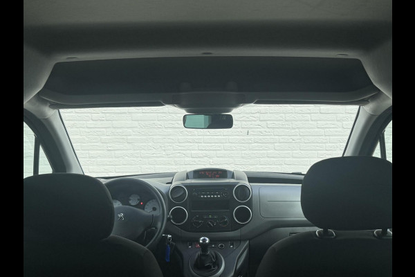 Peugeot Partner Tepee 1.2 PureTech Active Nieuwe distributie 5 Persoons Airco Cruise Trekhaak