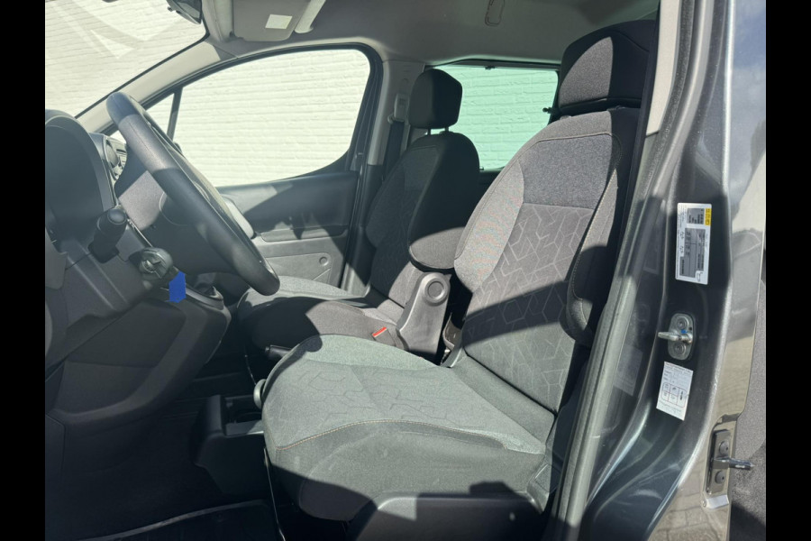 Peugeot Partner Tepee 1.2 PureTech Active Nieuwe distributie 5 Persoons Airco Cruise Trekhaak