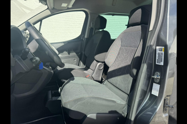 Peugeot Partner Tepee 1.2 PureTech Active Nieuwe distributie 5 Persoons Airco Cruise Trekhaak