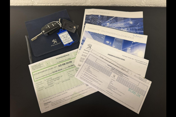 Peugeot Partner Tepee 1.2 PureTech Active Nieuwe distributie 5 Persoons Airco Cruise Trekhaak