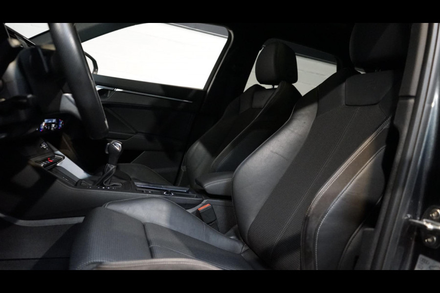 Audi Q3 40 TFSI Quattro 3x S-Line Black Optik AUTOMAAT-BANG OLUFSEN-NAVIGATIE-PANORAMA-TREKHAAK
