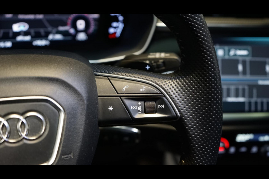 Audi Q3 40 TFSI Quattro 3x S-Line Black Optik AUTOMAAT-BANG OLUFSEN-NAVIGATIE-PANORAMA-TREKHAAK