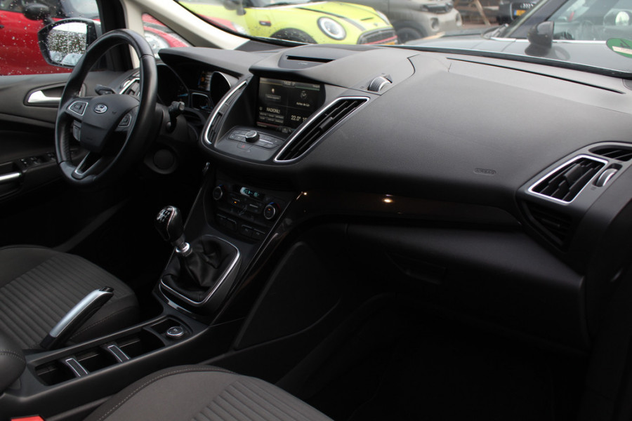 Ford Grand C-Max 1.0 Titanium 7p. / Panoramadak / Camera / Navigatie / 17'' / Parkeerhulp V+A / Cruise Control