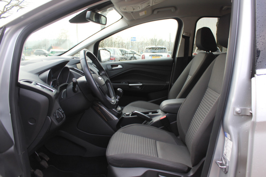 Ford Grand C-Max 1.0 Titanium 7p. / Panoramadak / Camera / Navigatie / 17'' / Parkeerhulp V+A / Cruise Control