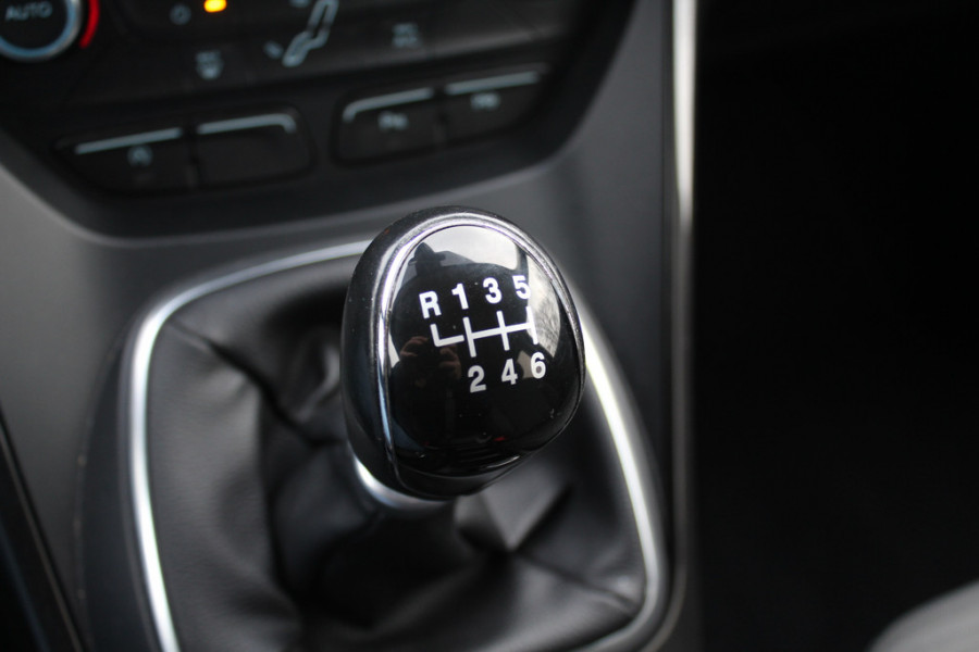 Ford Grand C-Max 1.0 Titanium 7p. / Panoramadak / Camera / Navigatie / 17'' / Parkeerhulp V+A / Cruise Control