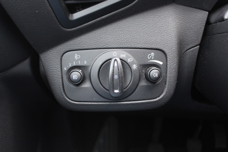 Ford Grand C-Max 1.0 Titanium 7p. / Panoramadak / Camera / Navigatie / 17'' / Parkeerhulp V+A / Cruise Control