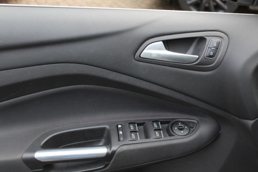 Ford Grand C-Max 1.0 Titanium 7p. / Panoramadak / Camera / Navigatie / 17'' / Parkeerhulp V+A / Cruise Control