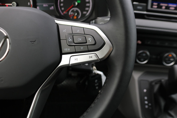 Volkswagen Transporter Caravelle 2.0 TDI 150pk L2 H1 Automaat Volkswagen Transporter Caravelle 2.0 TDI 150pk L2 H1 Automaat