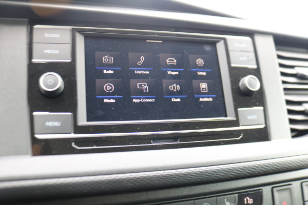 Volkswagen Transporter Caravelle 2.0 TDI 150pk L2 H1 Automaat Volkswagen Transporter Caravelle 2.0 TDI 150pk L2 H1 Automaat