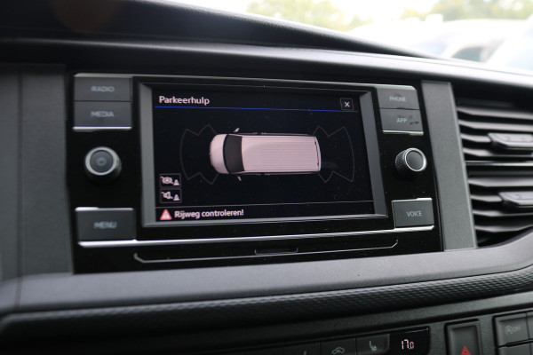 Volkswagen Transporter Caravelle 2.0 TDI 150pk L2 H1 Automaat Volkswagen Transporter Caravelle 2.0 TDI 150pk L2 H1 Automaat