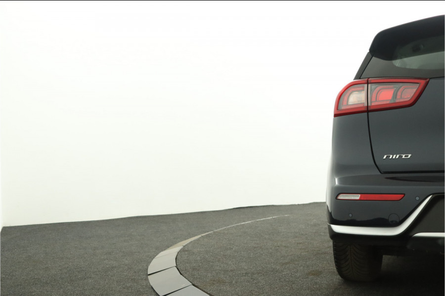 Kia Niro 1.6 GDi Hybrid DynamicLine - Navigatie - Cruise Control - Climate Control - Achteruitrijcamera - 12 Maanden Bovag Garantie