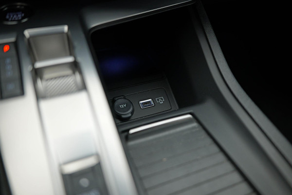 Peugeot 308 1.2 PureTech Allure |Carplay|Cruise|Navi|LED|
