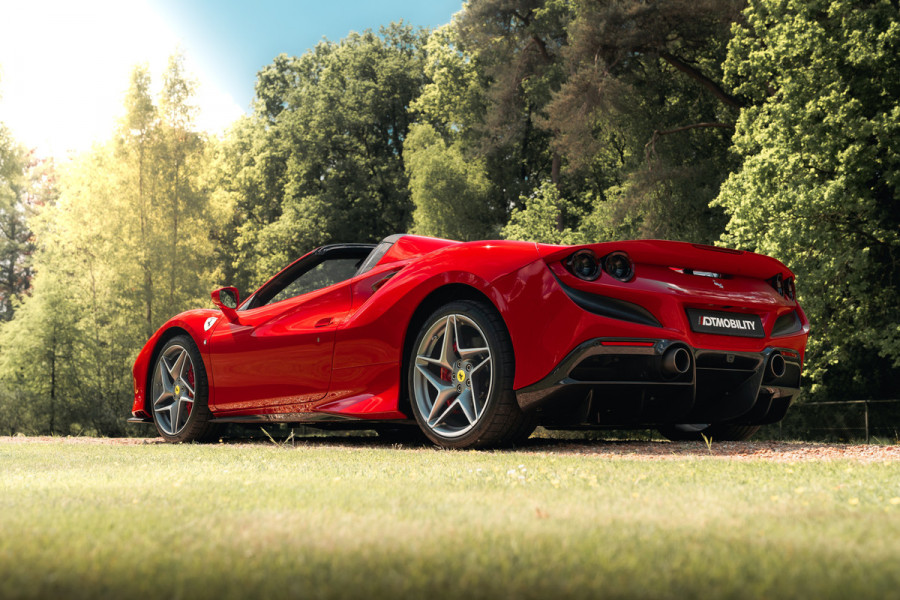 Ferrari F8 Spider 3.9 V8 HELE | Carbon | Lift | Passenger Display | Orig. NL |