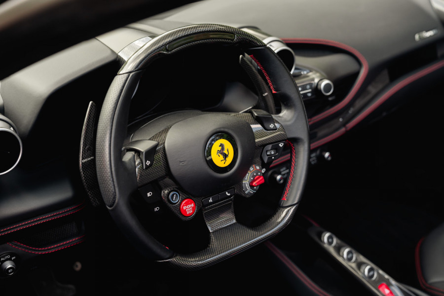 Ferrari F8 Spider 3.9 V8 HELE | Carbon | Lift | Passenger Display | Orig. NL |