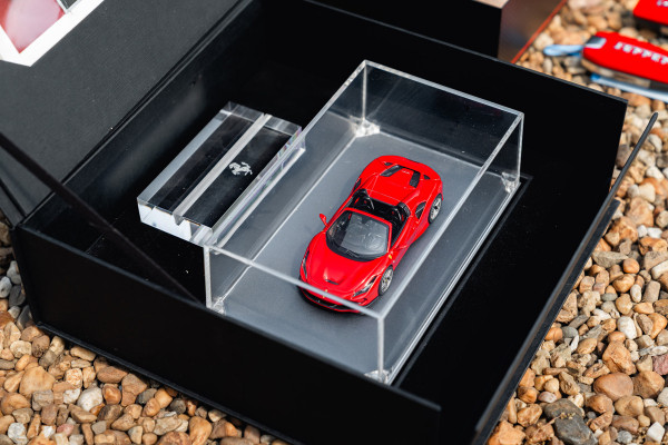 Ferrari F8 Spider 3.9 V8 HELE | Carbon | Lift | Passenger Display | Orig. NL |