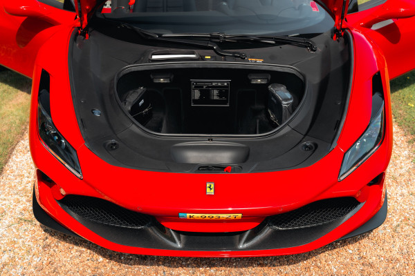 Ferrari F8 Spider 3.9 V8 HELE | Carbon | Lift | Passenger Display | Orig. NL |