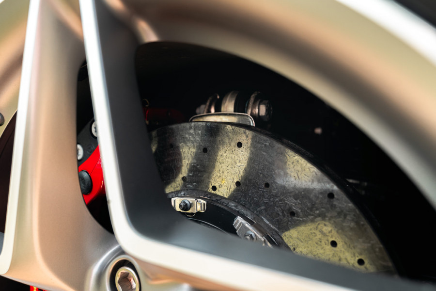 Ferrari F8 Spider 3.9 V8 HELE | Carbon | Lift | Passenger Display | Orig. NL |
