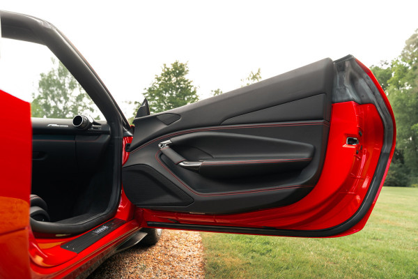 Ferrari F8 Spider 3.9 V8 HELE | Carbon | Lift | Passenger Display | Orig. NL |