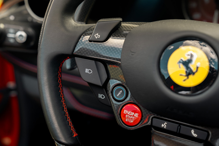 Ferrari F8 Spider 3.9 V8 HELE | Carbon | Lift | Passenger Display | Orig. NL |