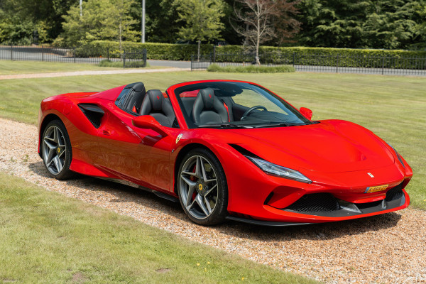 Ferrari F8 Spider 3.9 V8 HELE | Carbon | Lift | Passenger Display | Orig. NL |