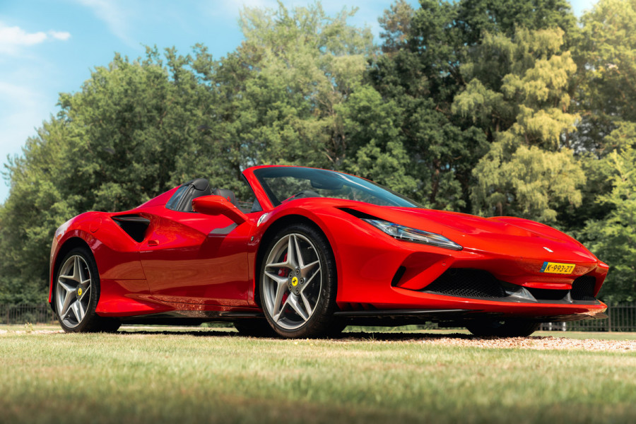 Ferrari F8 Spider 3.9 V8 HELE | Carbon | Lift | Passenger Display | Orig. NL |