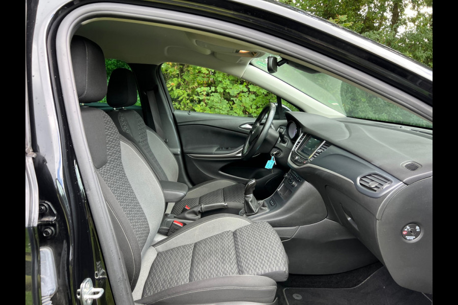 Opel Astra Sports Tourer 1.2 Turbo | Navi | Clima | Cruise | Stoel- & Stuurverw. |