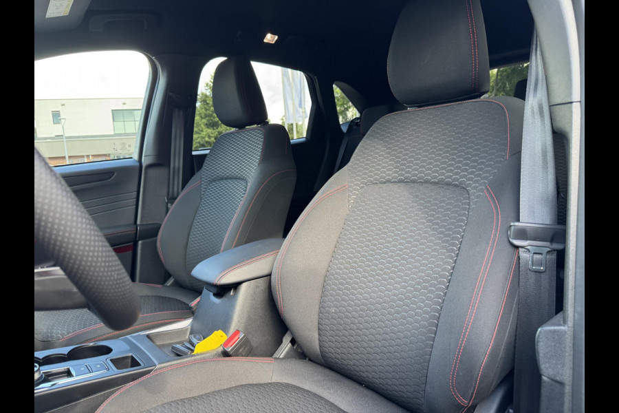 Ford Kuga 2.5 PHEV ST-Line 242pk Wegklapbare Trekhaak | Winterpack | Bursting Green | 19 inch Velgen | 2.100kg Trekgewicht | 1e Eigenaar Ford Kuga 2.5 PHEV ST-Line 242pk Wegklapbare Trekhaak | Winterpack | Bursting Green | 19 inch Velgen | 2.100kg Trekgewicht | 1e Eigenaar