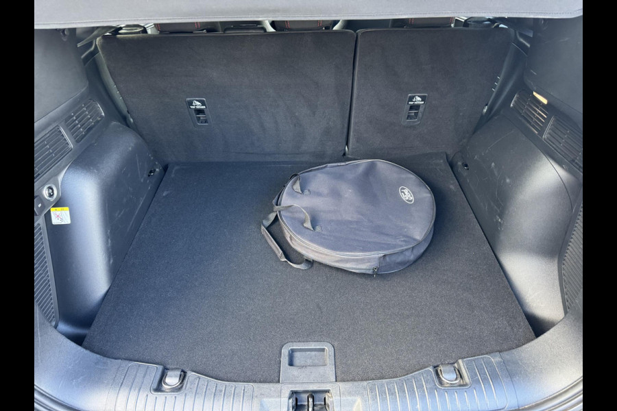Ford Kuga 2.5 PHEV ST-Line 242pk Wegklapbare Trekhaak | Winterpack | Bursting Green | 19 inch Velgen | 2.100kg Trekgewicht | 1e Eigenaar Ford Kuga 2.5 PHEV ST-Line 242pk Wegklapbare Trekhaak | Winterpack | Bursting Green | 19 inch Velgen | 2.100kg Trekgewicht | 1e Eigenaar