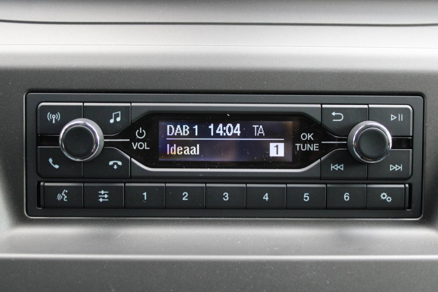 Ford Transit 350 2.0 TDCI L3H2 Trend 130pk - Cruise Control - DAB radio - Verwarmde Vooruit - Parkeersensoren - Rijklaar Ford Transit 350 2.0 TDCI L3H2 Trend 130pk - Cruise Control - DAB radio - Verwarmde Vooruit - Parkeersensoren - Rijklaar