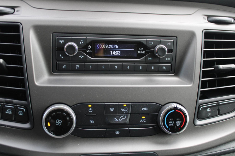 Ford Transit 350 2.0 TDCI L3H2 Trend 130pk - Cruise Control - DAB radio - Verwarmde Vooruit - Parkeersensoren - Rijklaar Ford Transit 350 2.0 TDCI L3H2 Trend 130pk - Cruise Control - DAB radio - Verwarmde Vooruit - Parkeersensoren - Rijklaar