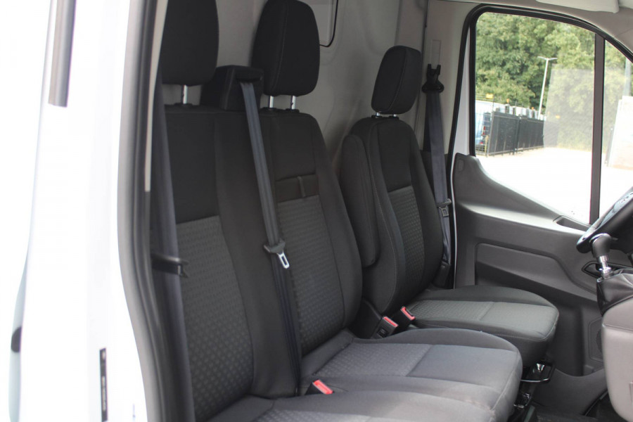 Ford Transit 350 2.0 TDCI L3H2 Trend 130pk - Cruise Control - DAB radio - Verwarmde Vooruit - Parkeersensoren - Rijklaar Ford Transit 350 2.0 TDCI L3H2 Trend 130pk - Cruise Control - DAB radio - Verwarmde Vooruit - Parkeersensoren - Rijklaar