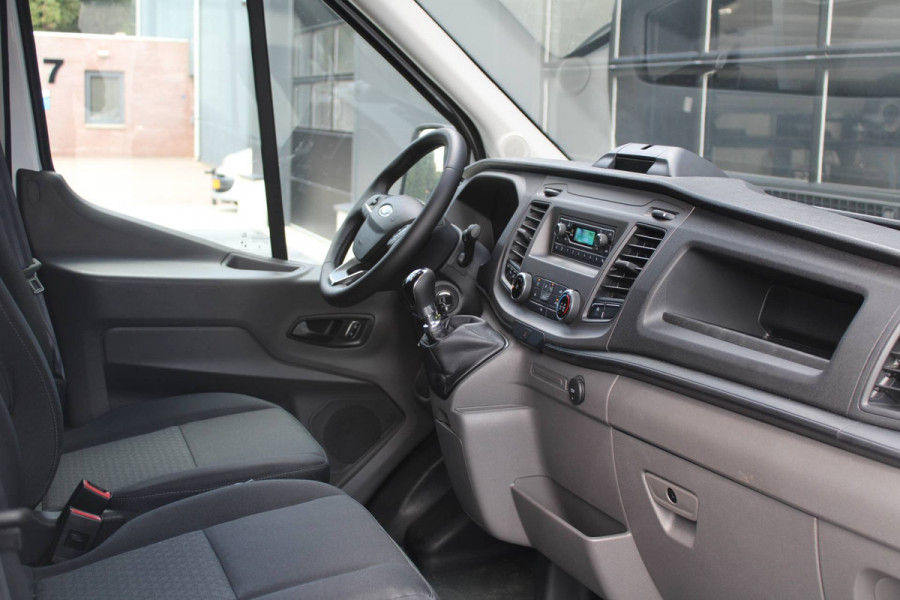Ford Transit 350 2.0 TDCI L3H2 Trend 130pk - Cruise Control - DAB radio - Verwarmde Vooruit - Parkeersensoren - Rijklaar Ford Transit 350 2.0 TDCI L3H2 Trend 130pk - Cruise Control - DAB radio - Verwarmde Vooruit - Parkeersensoren - Rijklaar