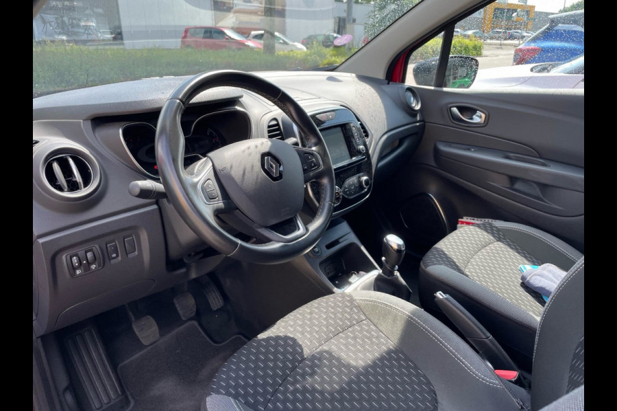 Renault Captur 1.2 TCe Intens / Camera / Navigatie / Keyless / 17'' / DAB / Armsteun / Apple CarPlay / Cruise Control