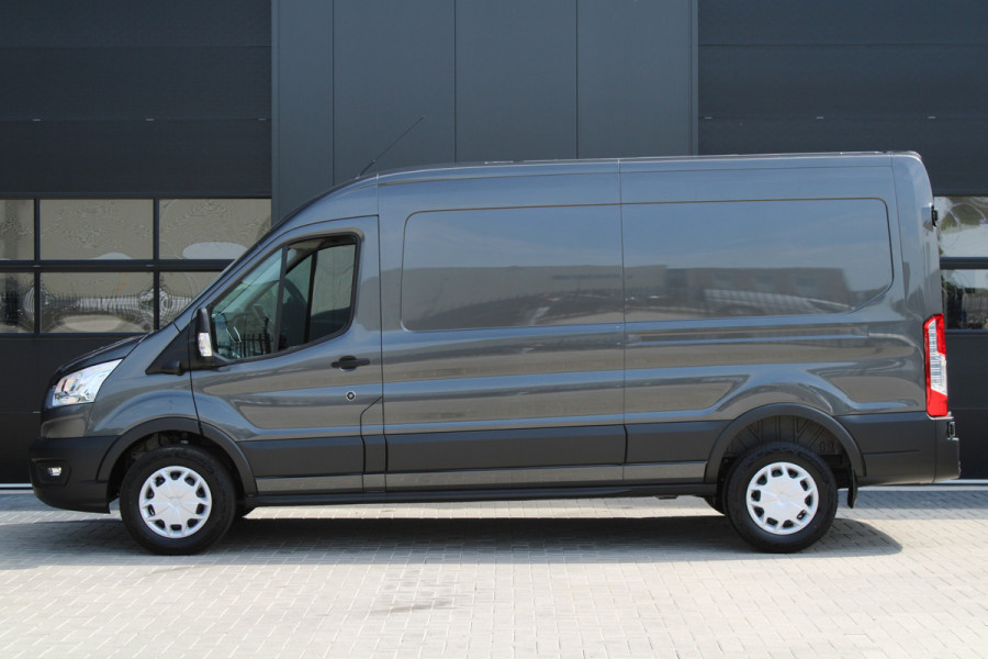 Ford Transit 350 2.0 TDCI L3H2 Trend 130pk Trend - Carplay - Android - 360 Camera - Climate - Cruise - Parkeersensoren - Rijklaar Ford Transit 350 2.0 TDCI L3H2 Trend 130pk Trend - Carplay - Android - 360 Camera - Climate - Cruise - Parkeersensoren - Rijklaar