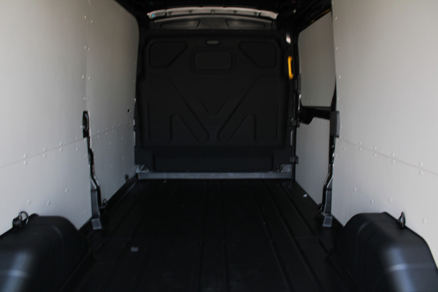 Ford Transit 350 2.0 TDCI L3H2 Trend 130pk Trend - Carplay - Android - 360 Camera - Climate - Cruise - Parkeersensoren - Rijklaar Ford Transit 350 2.0 TDCI L3H2 Trend 130pk Trend - Carplay - Android - 360 Camera - Climate - Cruise - Parkeersensoren - Rijklaar