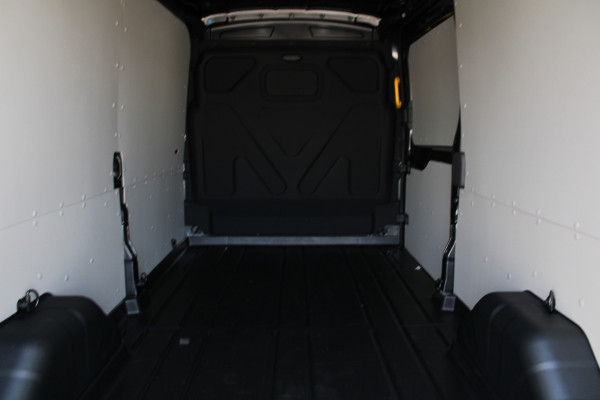 Ford Transit 350 2.0 TDCI L3H2 Trend 130pk Trend - Carplay - Android - 360 Camera - Climate - Cruise - Parkeersensoren - Rijklaar Ford Transit 350 2.0 TDCI L3H2 Trend 130pk Trend - Carplay - Android - 360 Camera - Climate - Cruise - Parkeersensoren - Rijklaar