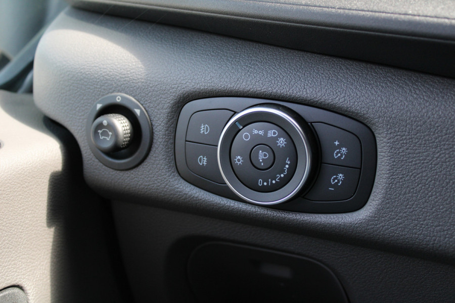 Ford Transit 350 2.0 TDCI L3H2 Trend 130pk Trend - Carplay - Android - 360 Camera - Climate - Cruise - Parkeersensoren - Rijklaar Ford Transit 350 2.0 TDCI L3H2 Trend 130pk Trend - Carplay - Android - 360 Camera - Climate - Cruise - Parkeersensoren - Rijklaar