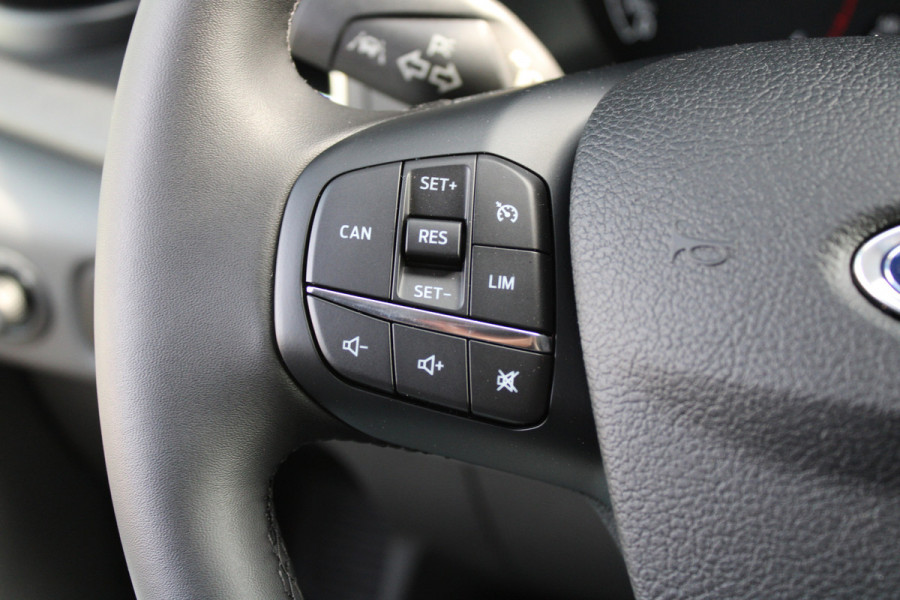 Ford Transit 350 2.0 TDCI L3H2 Trend 130pk Trend - Carplay - Android - 360 Camera - Climate - Cruise - Parkeersensoren - Rijklaar Ford Transit 350 2.0 TDCI L3H2 Trend 130pk Trend - Carplay - Android - 360 Camera - Climate - Cruise - Parkeersensoren - Rijklaar