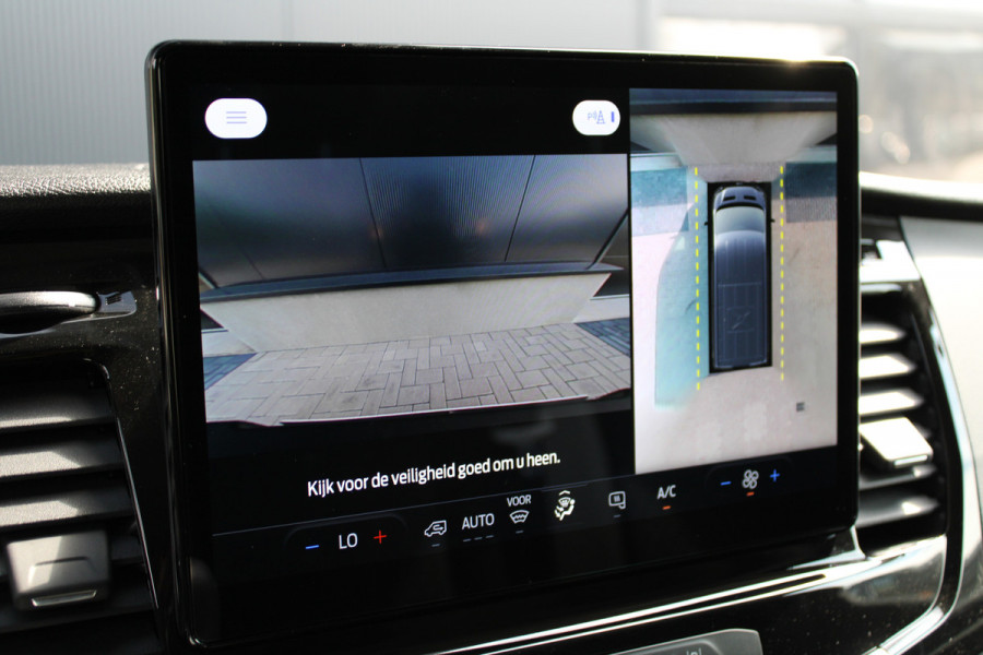 Ford Transit 350 2.0 TDCI L3H2 Trend 130pk Trend - Carplay - Android - 360 Camera - Climate - Cruise - Parkeersensoren - Rijklaar Ford Transit 350 2.0 TDCI L3H2 Trend 130pk Trend - Carplay - Android - 360 Camera - Climate - Cruise - Parkeersensoren - Rijklaar