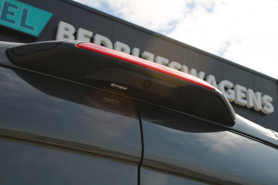 Ford Transit 350 2.0 TDCI L3H2 Trend 130pk Trend - Carplay - Android - 360 Camera - Climate - Cruise - Parkeersensoren - Rijklaar Ford Transit 350 2.0 TDCI L3H2 Trend 130pk Trend - Carplay - Android - 360 Camera - Climate - Cruise - Parkeersensoren - Rijklaar