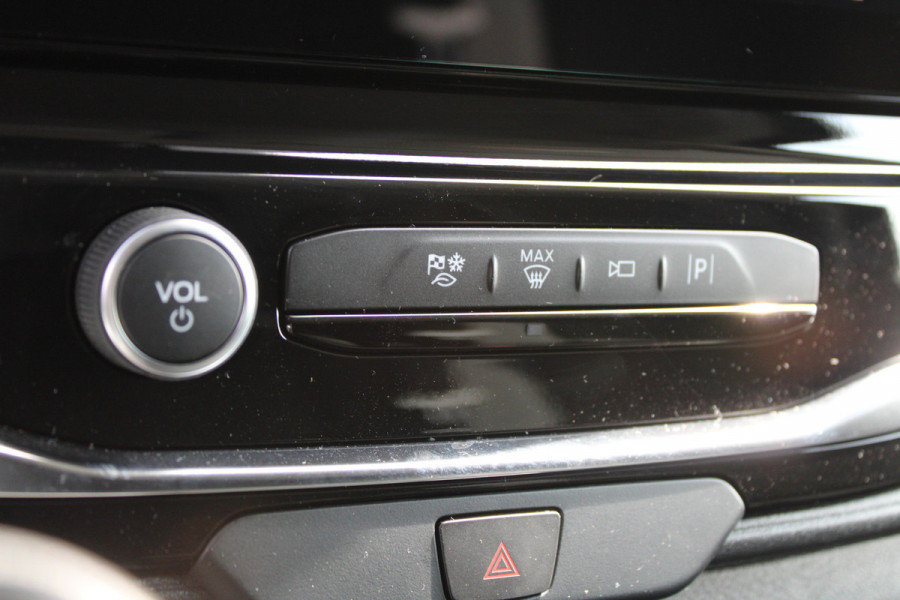 Ford Transit 350 2.0 TDCI L3H2 Trend 130pk Trend - Carplay - Android - 360 Camera - Climate - Cruise - Parkeersensoren - Rijklaar Ford Transit 350 2.0 TDCI L3H2 Trend 130pk Trend - Carplay - Android - 360 Camera - Climate - Cruise - Parkeersensoren - Rijklaar