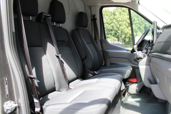 Ford Transit 350 2.0 TDCI L3H2 Trend 130pk Trend - Carplay - Android - 360 Camera - Climate - Cruise - Parkeersensoren - Rijklaar Ford Transit 350 2.0 TDCI L3H2 Trend 130pk Trend - Carplay - Android - 360 Camera - Climate - Cruise - Parkeersensoren - Rijklaar