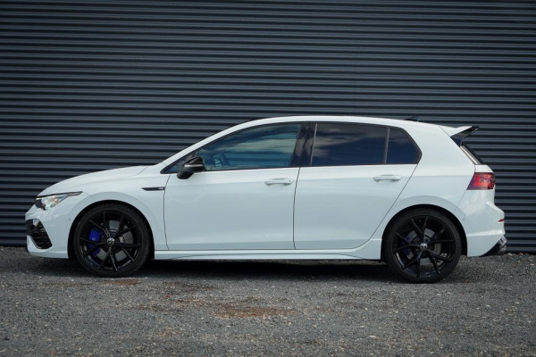 Volkswagen Golf 2.0 TSI R 4Motion / Pano / Akrapovic / DCC / Stoelklima