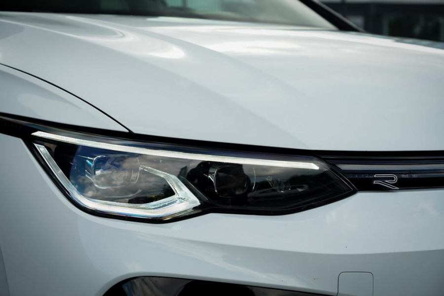 Volkswagen Golf 2.0 TSI R 4Motion / Pano / Akrapovic / DCC / Stoelklima