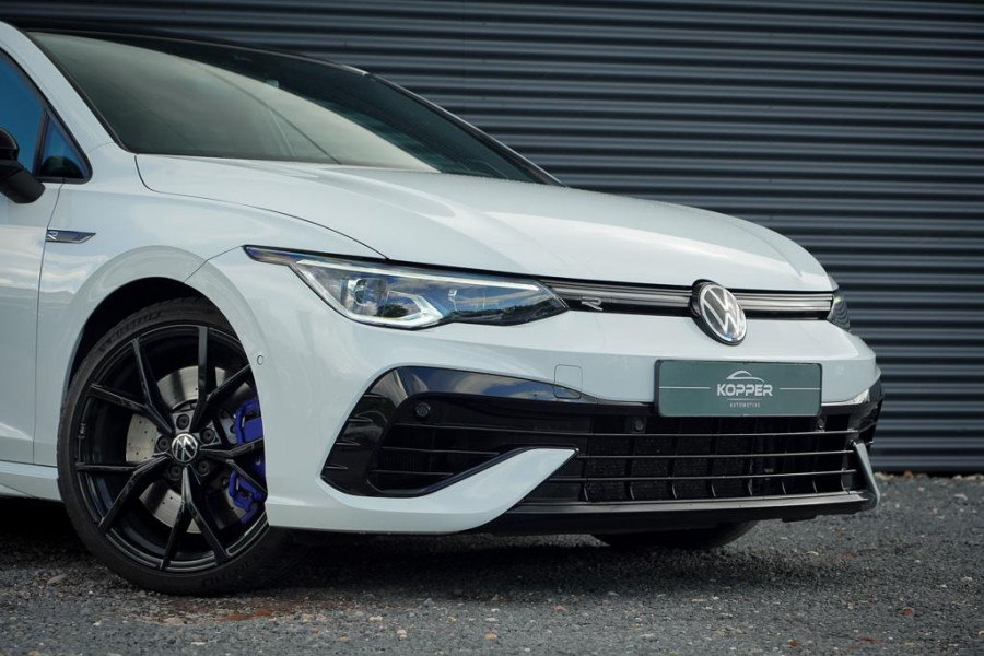 Volkswagen Golf 2.0 TSI R 4Motion / Pano / Akrapovic / DCC / Stoelklima
