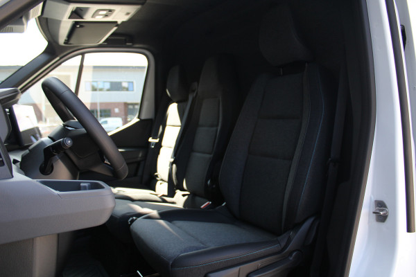 Renault Master T35 2.0 dCi 170pk L2H2 Extra - 2x Schuifdeur - Navigatie - Blind Spot - Camera - Stoelverwarming - Verwarmde voorruit - Rijklaar