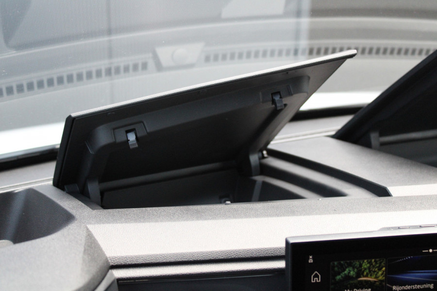 Renault Master T35 2.0 dCi 170pk L2H2 Extra - 2x Schuifdeur - Navigatie - Blind Spot - Camera - Stoelverwarming - Verwarmde voorruit - Rijklaar