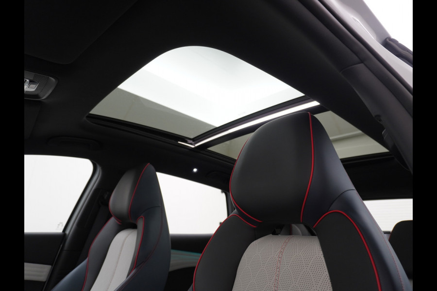 BYD ATTO 3 Design 60kWh Warmtepomp Apple Carplay Android Auto 360°Camera Panoramadak Adaptieve Cruise Control Verkeersbord detectie WiFi Warmtepomp DAB Led Rijstrooksensor Fabrieksgarantie tot 31-7-2029/150.000km Garantie op de tractiebatterij tot 31-7-2031/200.000km